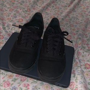 Black Classic Ali Pro Vans